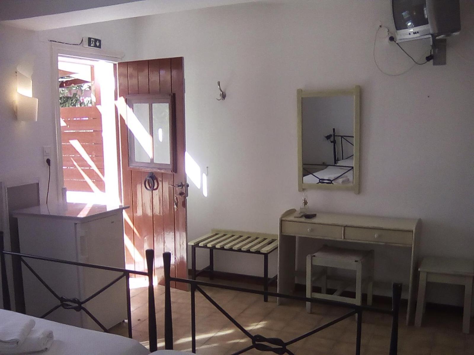 Aparthotel Spitia Vasili Kapsálion Esterno foto
